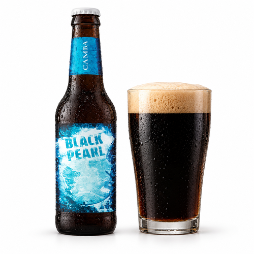 ブラックパールのラベル付きボトル全体とグラスに注いだビール
