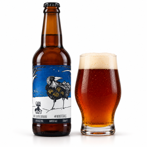 ガラグズ カルル カユン オルマヌのラベル付き瓶とビールを注いだグラス